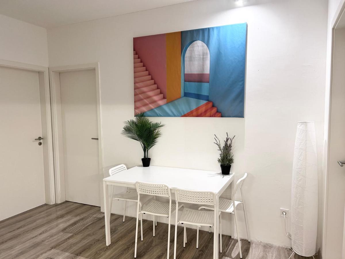 New 2022 Family&Friends Downtown Ac 3Br 2Ba Free Parking Big Balcony Near Metro&Train Station Self Check-In Apt Budapeste Exterior foto