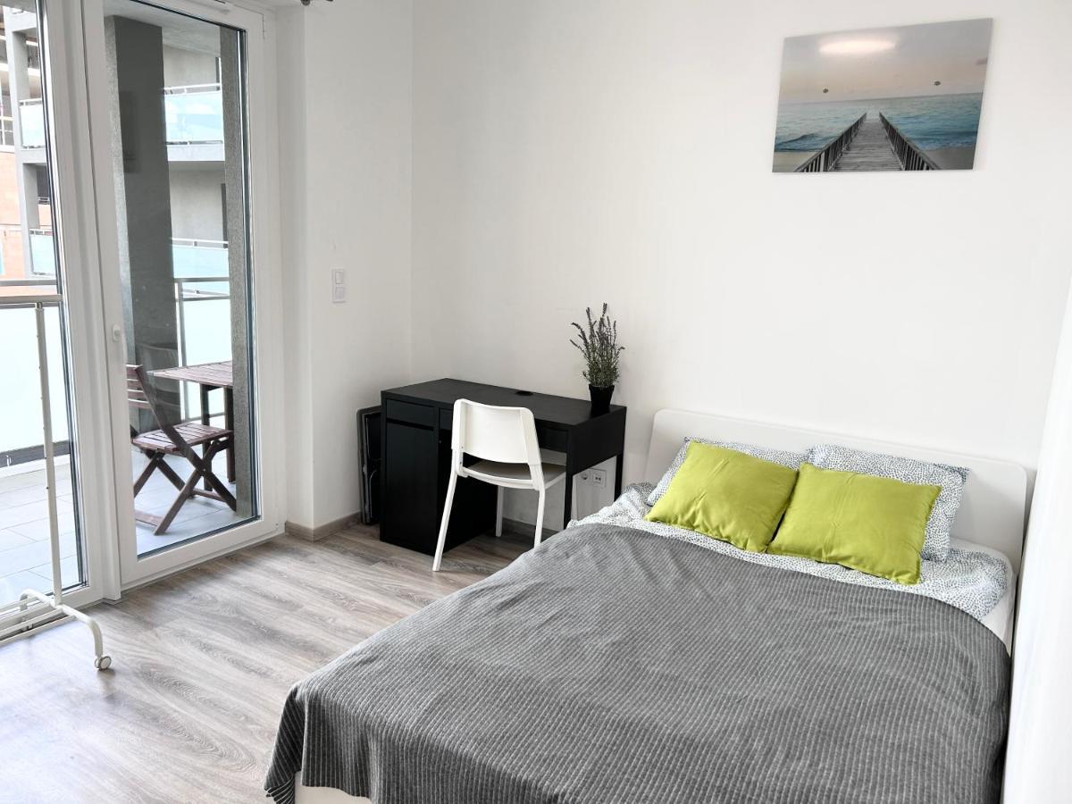 New 2022 Family&Friends Downtown Ac 3Br 2Ba Free Parking Big Balcony Near Metro&Train Station Self Check-In Apt Budapeste Exterior foto
