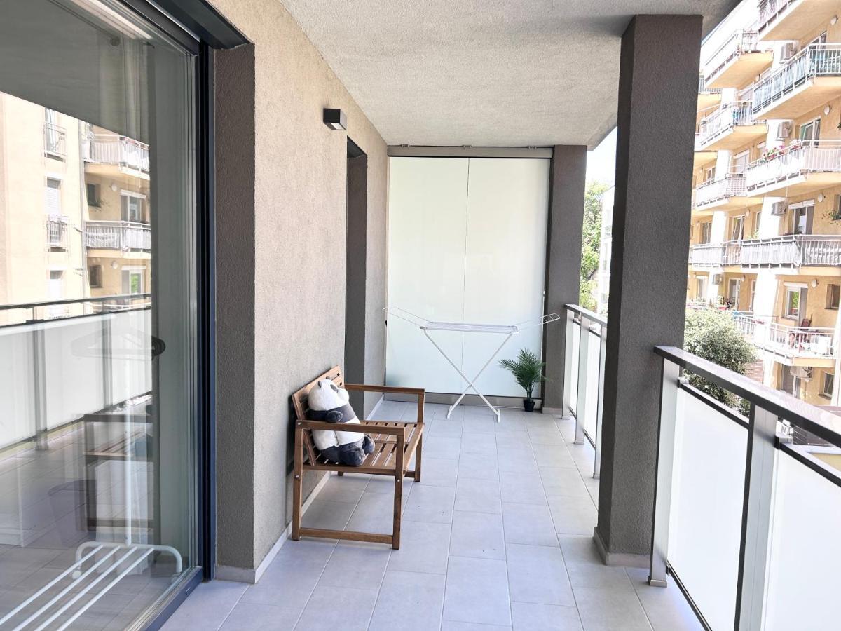 New 2022 Family&Friends Downtown Ac 3Br 2Ba Free Parking Big Balcony Near Metro&Train Station Self Check-In Apt Budapeste Exterior foto