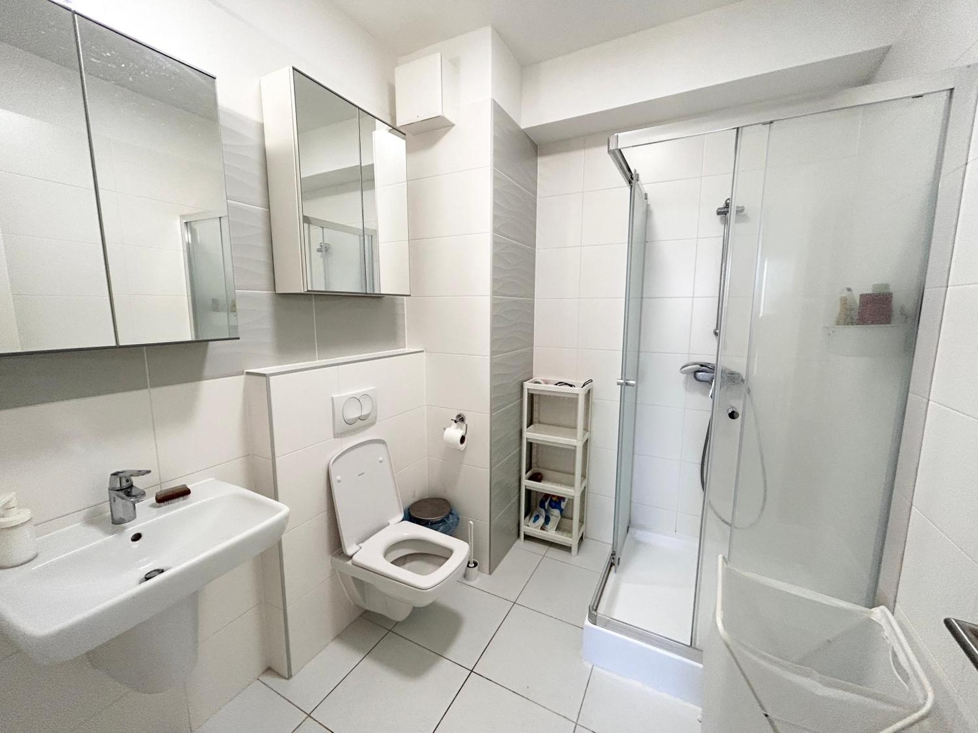 New 2022 Family&Friends Downtown Ac 3Br 2Ba Free Parking Big Balcony Near Metro&Train Station Self Check-In Apt Budapeste Exterior foto